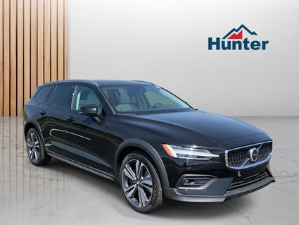2025 Volvo V60 Cross Country Fletcher NC