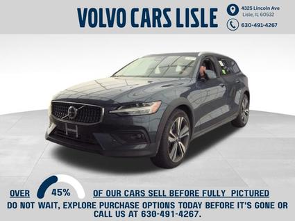 2025 Volvo V60 Cross Country Lisle IL