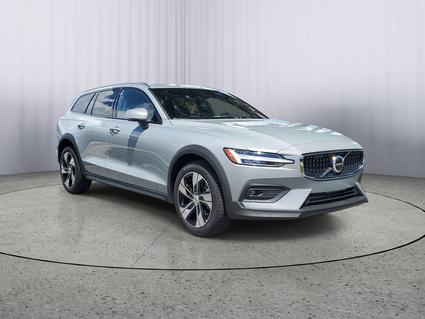 2026 Volvo V60 Cross Country Fort Myers FL