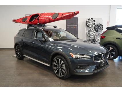 2025 Volvo V60 Cross Country Cathedral City CA