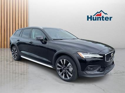 2025 Volvo V60 Cross Country Fletcher NC