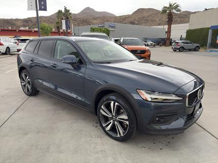 2024 Volvo V60 Cross Country Cathedral City CA