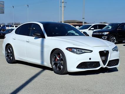 2020 Alfa Romeo Giulia Staunton IL