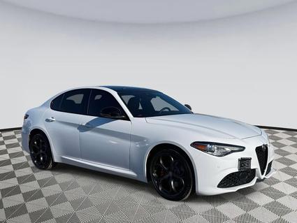2020 Alfa Romeo Giulia Chantilly VA