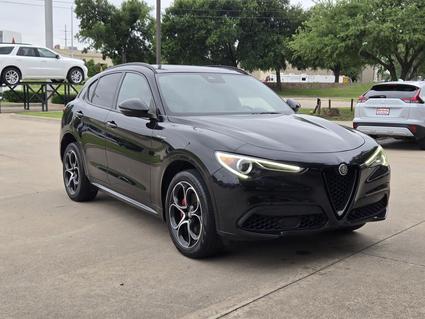 2022 Alfa Romeo Stelvio Plano TX