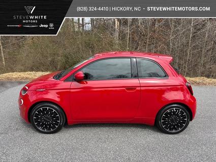 2024 Fiat 500e Newton NC
